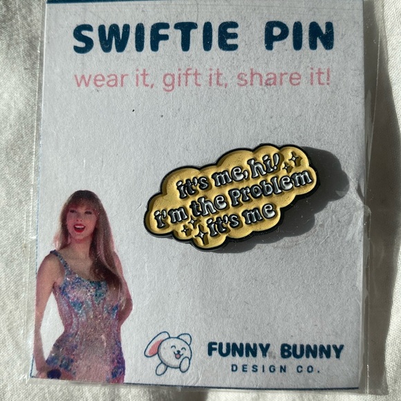 Swiftie lot - 3 pins and 3 stickers - Picture 2 of 7